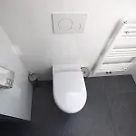 Im Tal 2 Haus - 3 Baeder, 3 Kuechen, 6 Sz, 12 Betten *