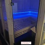 Im Tal 2 Haus - 3 Baeder, 3 Kuechen, 6 Sz, 12 Betten בית נופש