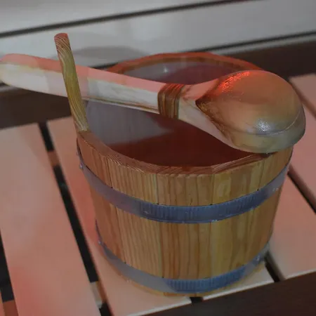 Im Tal 2 Haus - 3 Baeder, 3 Kuechen, 6 Sz, 12 Betten *