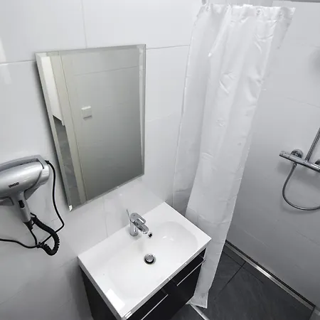 Im Tal 2 Haus - 3 Baeder, 3 Kuechen, 6 Sz, 12 Betten Tatil Evi *