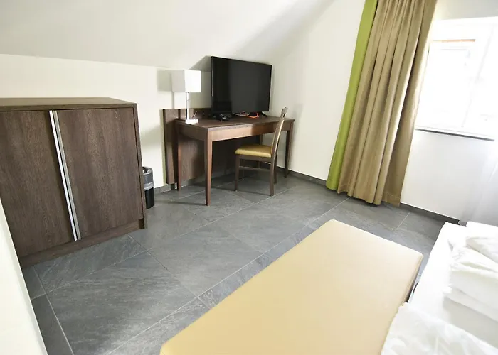 بيت للعطل Im Tal 2 Haus - 3 Baeder, 3 Kuechen, 6 Sz, 12 Betten برغهايم